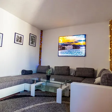 #121 Grosse, Gemuetliche In Remscheid-city Апартаменты