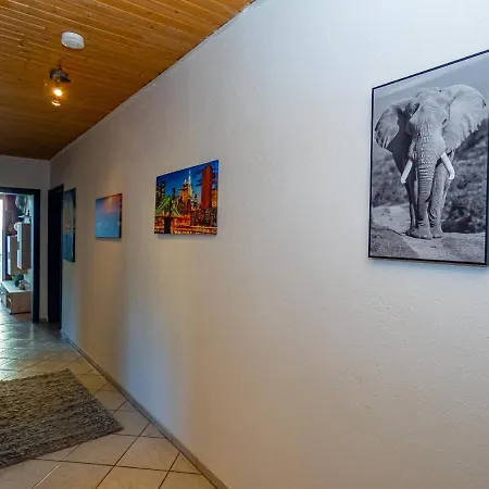 Апартаменты #121 Grosse, Gemuetliche In Remscheid-city