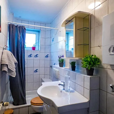 #121 Grosse, Gemuetliche In Remscheid-city