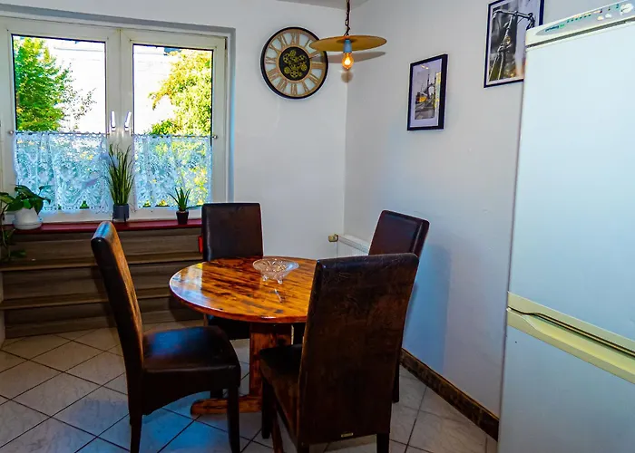 #121 Grosse, Gemuetliche In Remscheid-city *