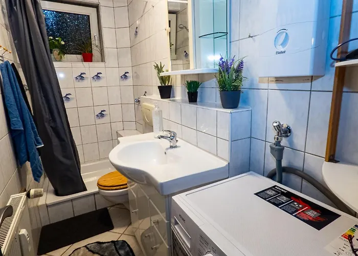 #121 Grosse, Gemuetliche In Remscheid-city * Ремшейд